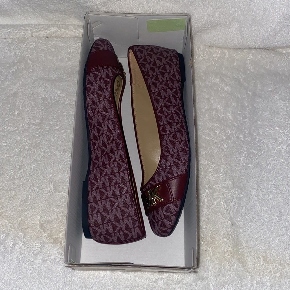 Michael Kors Jilly Ballet Flats Merlot Size 8.5 (no lid box) - Picture 7 of 8